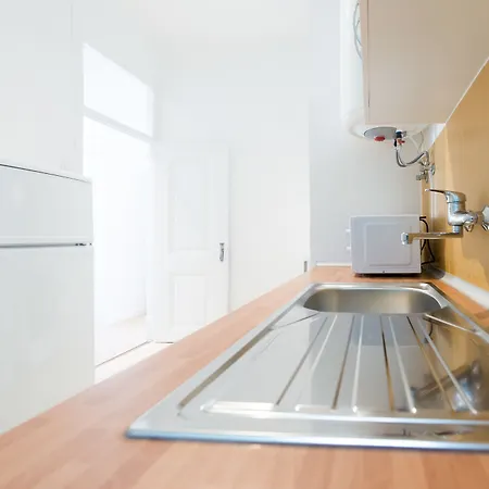 Typical Almirante By Homing Apartment